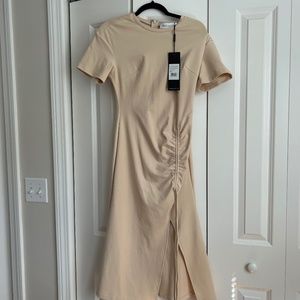 Elliatt Beige Short Sleeve Midi Dress